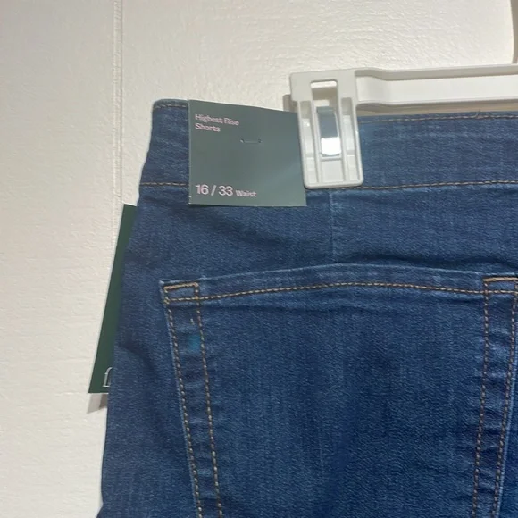 Wild Fable Highest Rise Shorts - Picture 3 of 4